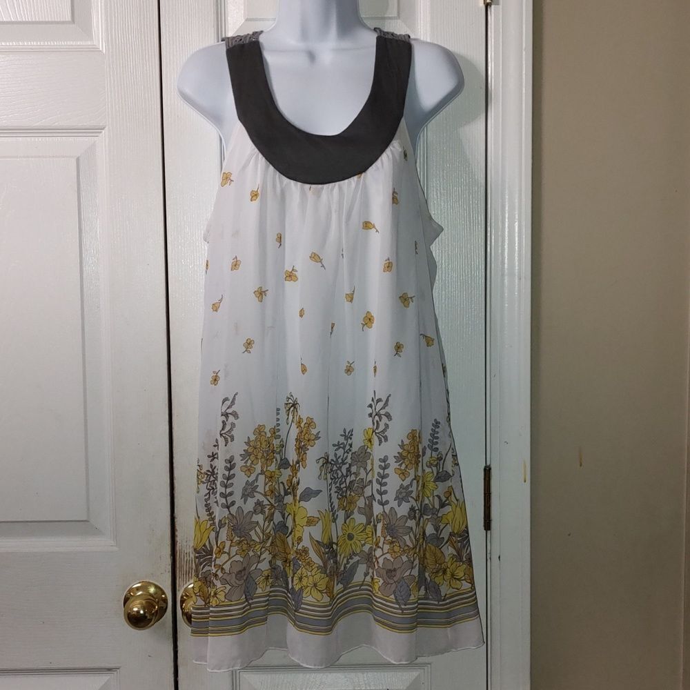 Body Central white yellow gray floral print summer sleeveless dress Sz L